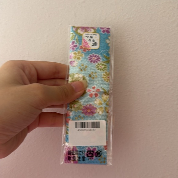 Mini Mirror - Picture 3 of 4